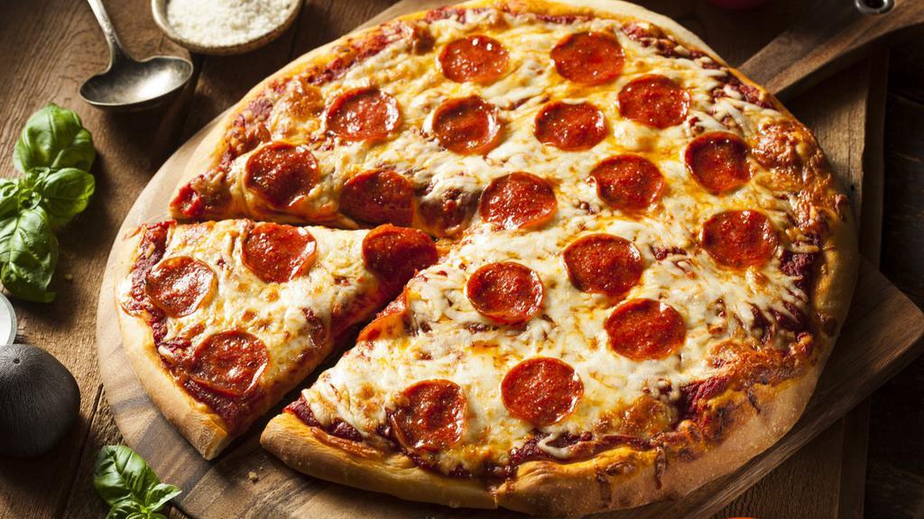 Pepperoni Lover'S Pizza · Delicious pizza with triple amount of pepperonis with loads of extra cheese.