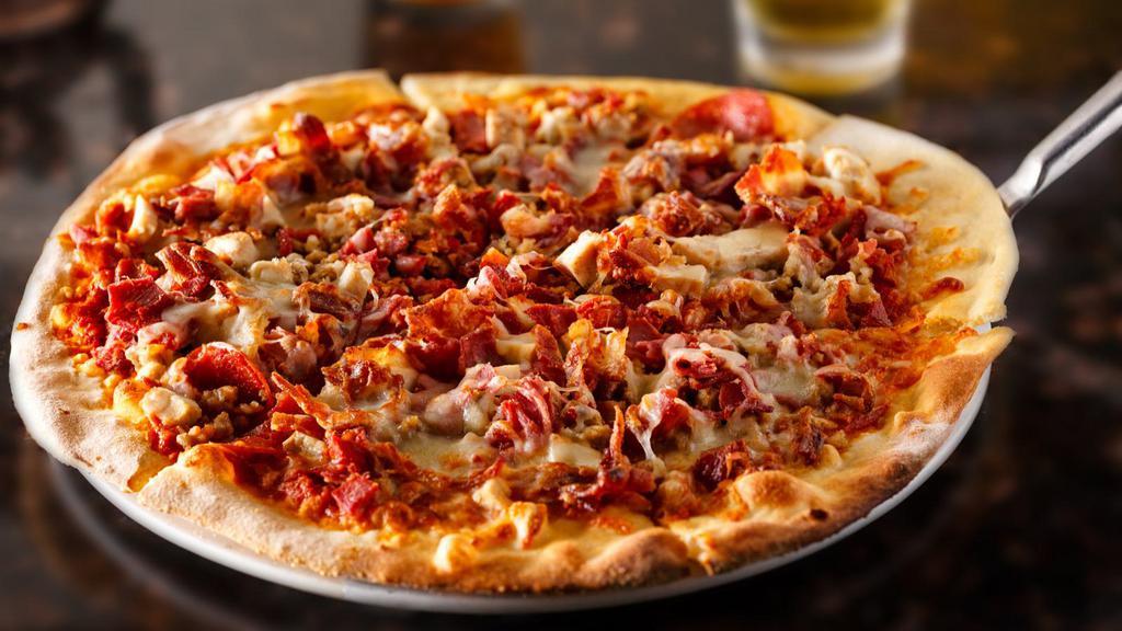 Meat Lover'S Pizza · Delicious pizza with pepperoni, sausage, bacon, beef and ham.