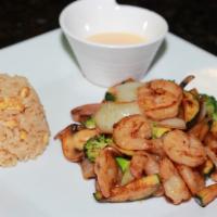 Hibachi Shrimp · Shrimp, plain fried rice, onion, zucchini, broccoli, mushroom.