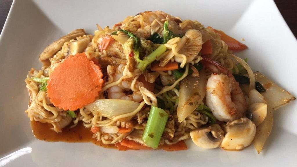 Sukiyaki (Broth Or Stir-Frled) · Egg noodle with, chicken and shrimp, napa cabbage, carrot, mushroom, onion, scallion, celery, egg in house special sauce.