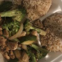 Hibachi Chicken · Served with meat. Served with broccoli, zucchini, onion, mushrooms, and fried rice.