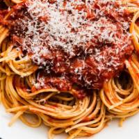 Spaghetti With Sauce · Served with 4 Garlic Knots, Salad & Pasta