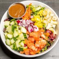 Vieni'S Famous Chopped Salad · 