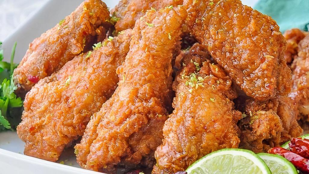 Fried Chicken Wings · 8 pieces.