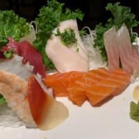 Sashimi Regular · 12 pc of fresh slice raw fish.