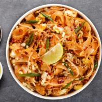 Pad Thai · Stir fried thin rice noodle with egg, green onion, bean sprout and peanut