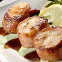 Bacon Wrapped Scallops · Grilled with ginger Teriyaki reduction Sauce & Wasabi
aioli, garnished with Asparagus Tempura.