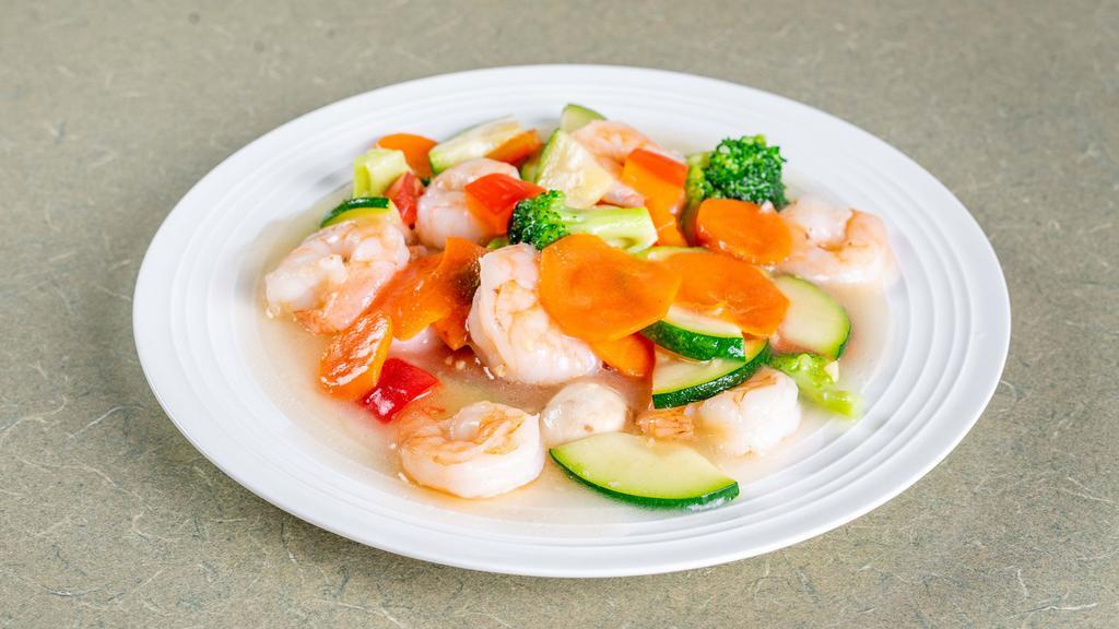 Flower Shrimp · Stir-fried broccoli, carrots, mushroom, water chestnuts, and red bell pepper in a gluten-free white sauce.
