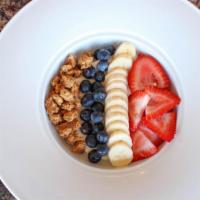 Fresh Berry & Greek Yogurt Bowl · Vanilla greek yogurt, strawberries, blueberries, bananas, harvest granola & honey oats.