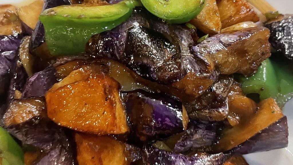 Stir-Fried Eggplants, Potatoes, And Bell Peppers · 