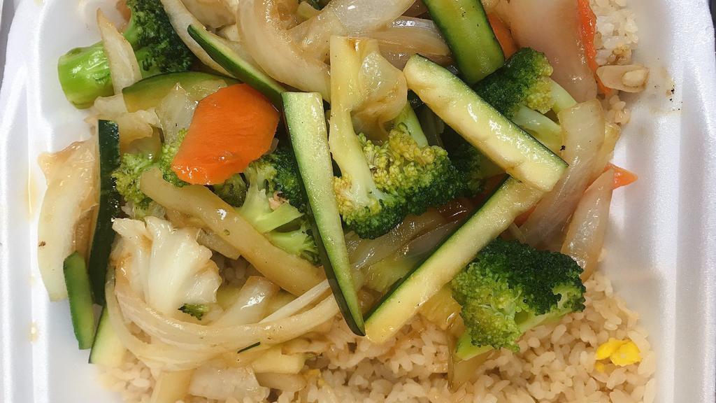 Vegetable · Broccoli, onion, carrot, cabbage, zucchini.