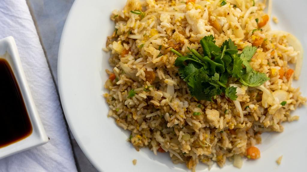 Fried Rice · Vegetarian, Vegan. W/ onion, carrots and egg.