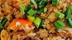 Curry Fried Rice · Stir-fried rice, egg, tomato, onion, green onion, curry powder and house sauce.