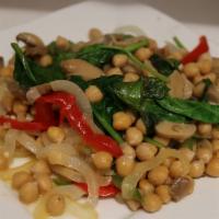 Garbanzo Salteado With Spinach And Mushrooms · 