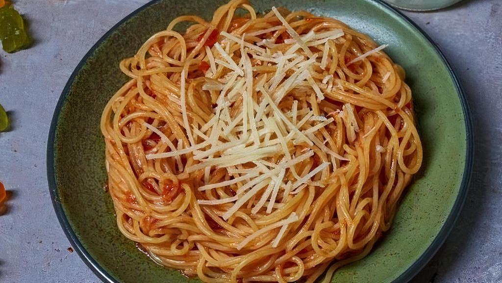 Kids Pasta Marinara · Homemade pasta, tomato sauce