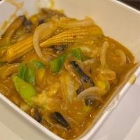 Curry Vegetables · Served with steamed rice.
Onion, broccoli, carrots, mushrooms, yellow coconut curry sauce. *...