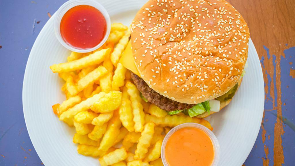 Burger Combo W/ Fries & Drink · lettuce /tomatos/onion/pikles/mustard/ketchup/mayonnaise/american cheese/burger beef patty/burger bun