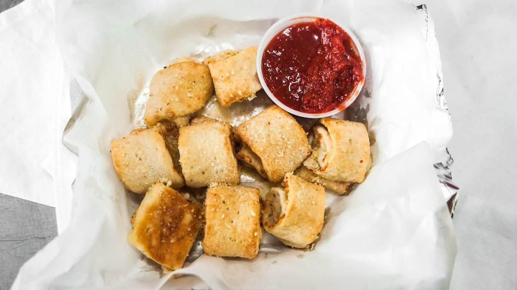 Cheese Roll · Served with marinara sauce (9 to 10 pieces).