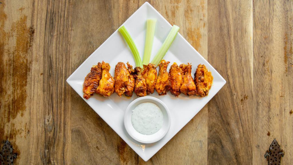 Chicken Wings (8 Pcs) · 690 cal.