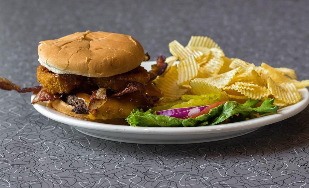 Rodeo Burger · Topped with crispy bacon, cheddar cheese, honey mustard BBQ sauce and onions rings.