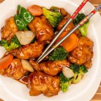 House Honey Chicken · Crispy white meat chicken with broccoli, carrots, onions, and green pepper cooked with chef ...