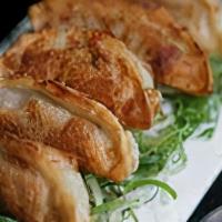 Fried Veg. Dumplings|야채만두구이 · Fried vegetable dumplings (8 pieces)