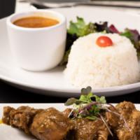 Pollo Guisado / Stewed Chicken.   3Pcs · 3 pcs   (with your side of choice)
