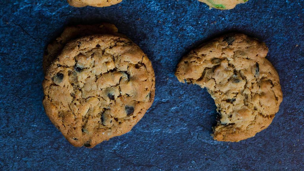 Cowboy Cookies - 1 Dozen · Dozen cowboy cookies