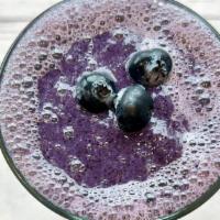 Fruit And Cream Smoothie · Choose from strawberry or blueberry, blended with creamy vanilla oat milk, bananas and agave.