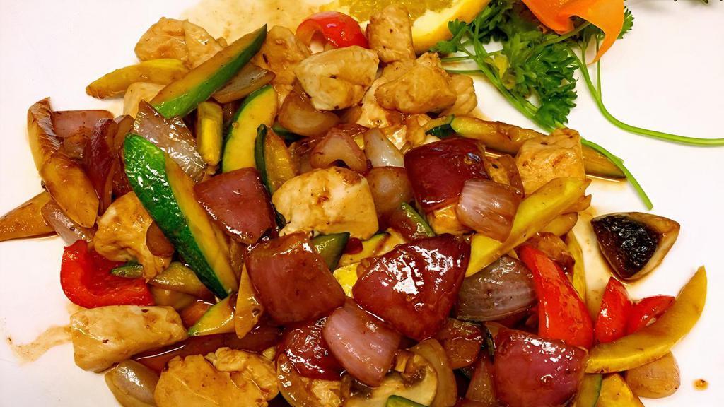 L - Chicken Hibachi · Mixed with broccoli, yellow squash, zucchini, carrot and onion. Served with miso soup or ginger salad and white rice or whole grain brown rice.
