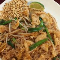 L - Pad Thai Noodle · Mixed with chicken, shrimp, egg, bean sprout, scallion and rice noodle stir fried in a sweet...