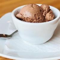 Single Scoop Of Ice Cream · Choose vanilla, chocolate, or strawberry Breyer’s ice cream or Breyer’s fat-free vanilla ice...
