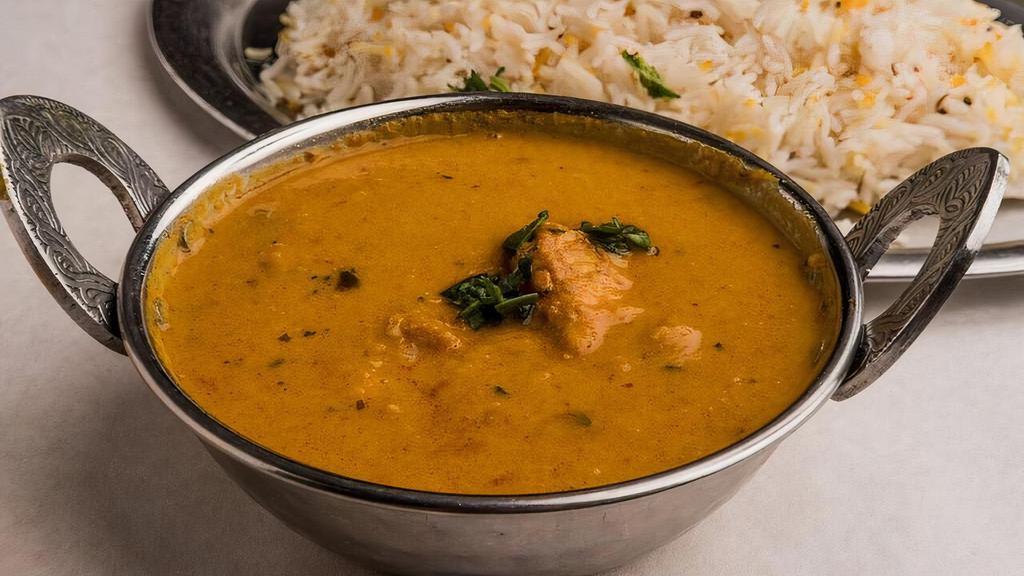 Chicken Curry · Boneless chicken prepared in a heavenly curry made according to authentic Jalpuri tradition.
