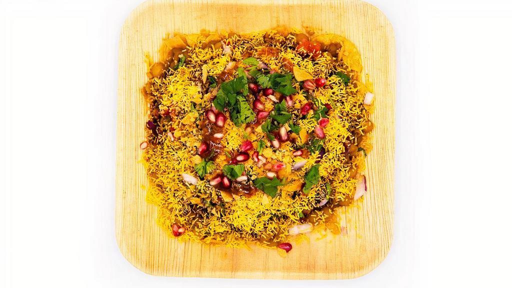 Masala Puri · Chatpata, spicy, tangychat made with flat puris and assortment of chutneys