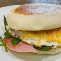 Portugues Muffin Sandwich · Portugues Muffin Sandwich + Cheddar Cheese + Egg