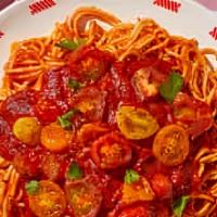 Spaghetti Classico · Classic Italian spaghetti with marinara sauce served with freshly baked breadsticks, with ma...