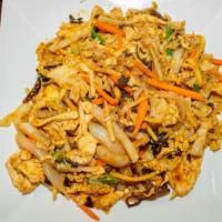 Chicken Pad Thai Noodles · 