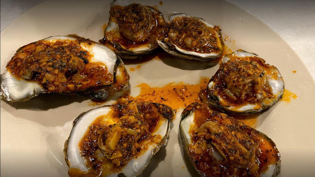 Steamed Oysters (6) · Fully Cooked Oysters With Garlic Butter Seasoning