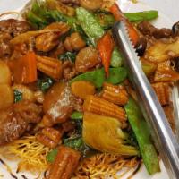 Beef Cantonese Chow Mein牛肉广东炒面 · 