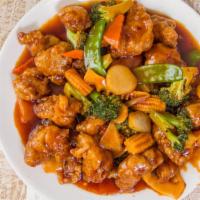 General Tso'S Chicken左宗鸡 · Chunks of chicken fried with vegetables and special hot and sweet sauce.