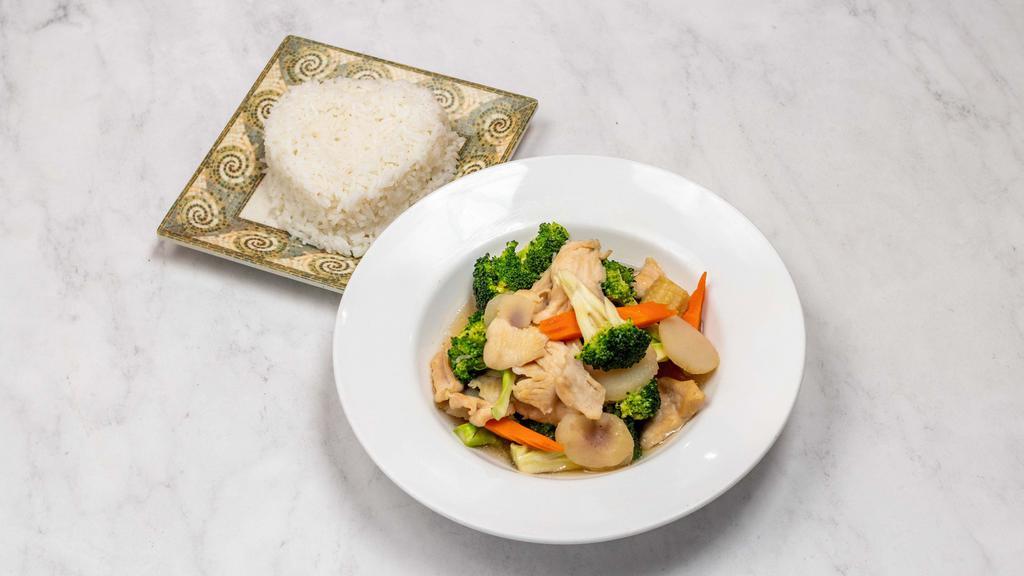 Mixed Vegetables Chicken · Sliced chicken breast sautéed with broccoli, water chestnuts, and other vegetables.