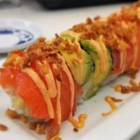 10 Pieces Hawaiian Roll · Fried shrimp tempura, snow crab and cream cheese roll topped with fresh salmon and avocado. ...