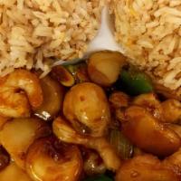 Kung Pao Shrimp Dinner Combination · Served with egg roll, rice and choice of soup. Hot and spicy.