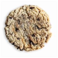 Gold'N Oreo · A salted caramel cookie with crumbled oreo's