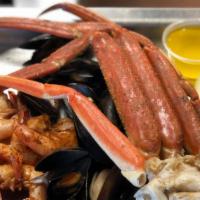 Steamed · 1/2 lb. shrimp, 12 mussels and 1/2 lb. crab legs.
