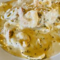Linguini Shrimp & Clams · Shrimp, shell clams and chopped clams sautéed with fresh garlic, basil, chopped tomato in a ...