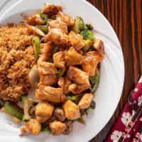 Hibachi Chicken (L) · Mixed with zucchini broccoli mushroom and onions. served with soup or ginger salad and white...