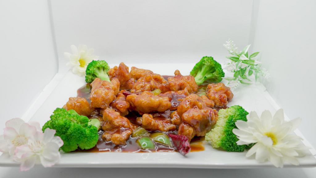 General Tso'S Chicken · Fried chunks chicken in general sauce deep steamed broccoli to serve.