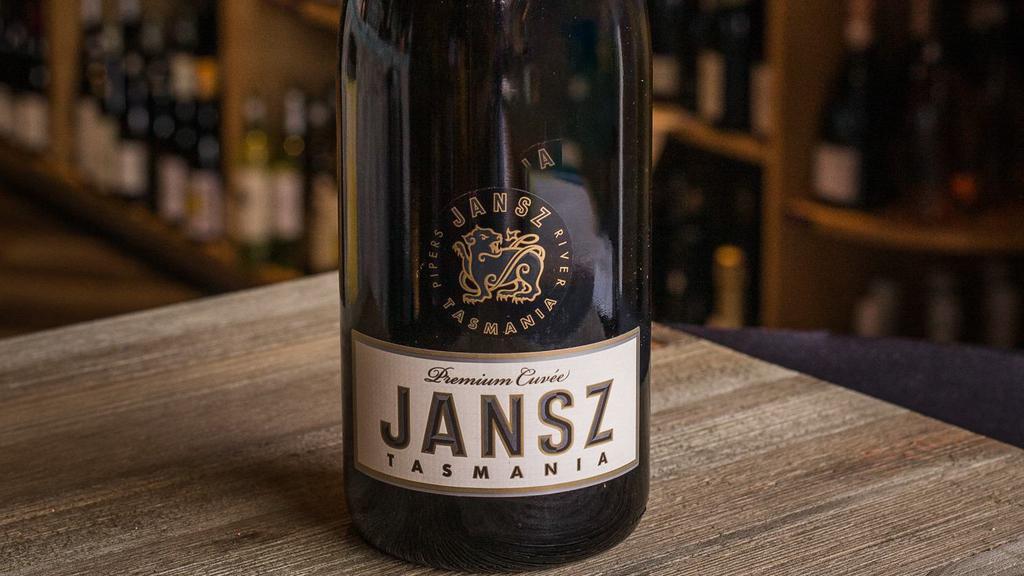 Jansz Tasmania Sparkling · The Jansz Premium NV Cuvee is based upon Jansz wines of several vintages. Specially selected and crafted individual batches from cool climate locations in Tasmania form this wine. Every site used to source grapes is specifically designated to growing fruit for sparkling wine.

Honeysuckle and citrus scents are immediately apparent with slight aromas of nougat, roasted nuts and a sniff of strawberry from the Pinot Noir. Delicate fruits and creaminess wash through the mouth leaving a lingering finish of citrus and nougat.