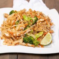 Pad Thai · Wide rice noodle, tofu, cabbage, onion, carrot, celery, broccoli, peanut